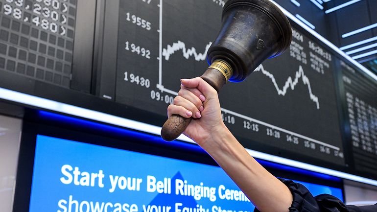 IPO-Glocke vor DAX-Tafel